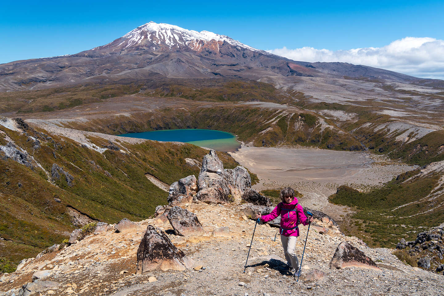 Steep climb up to the Upper Tama Lake