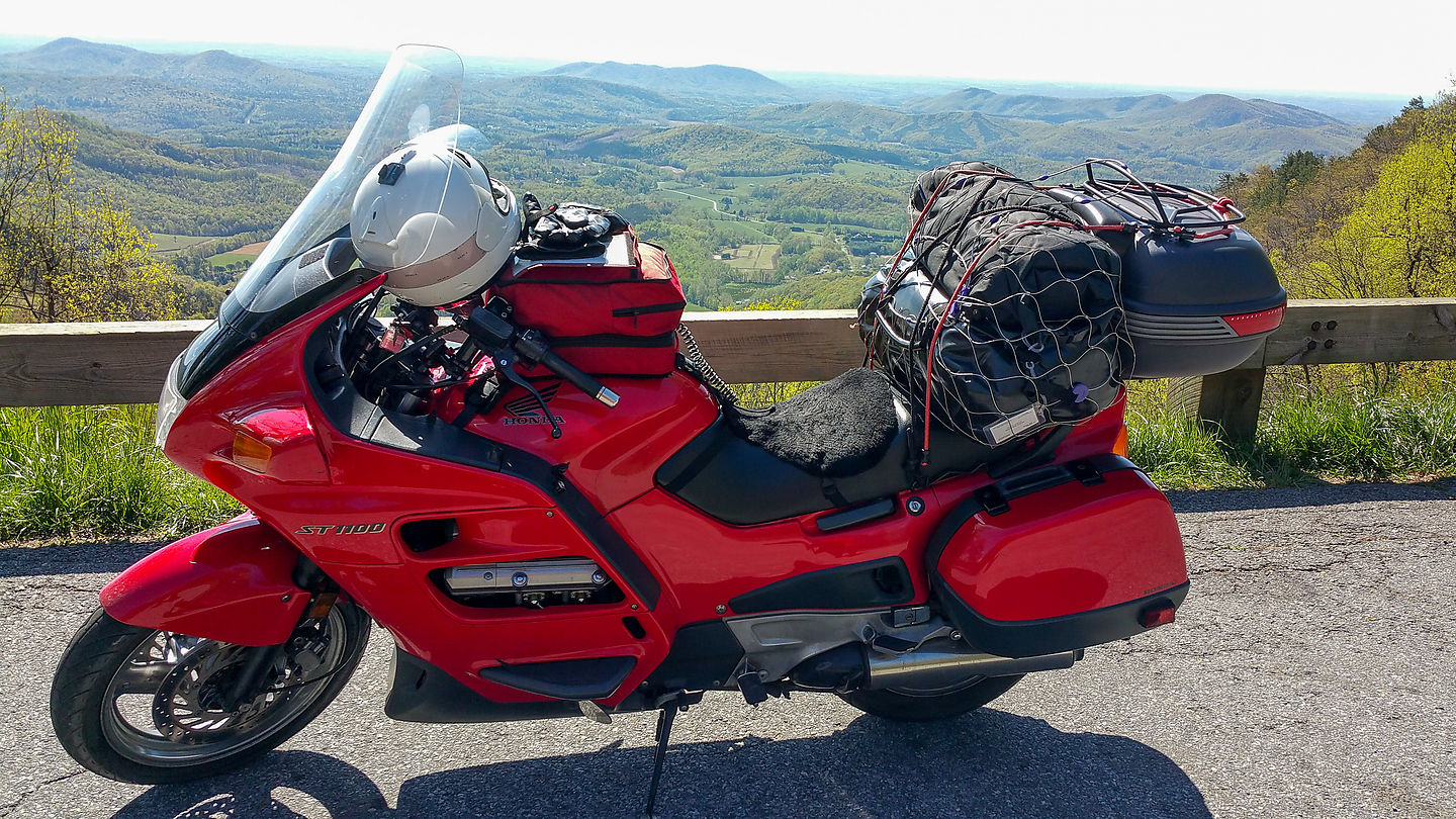 ST 1100 at Cumberland Knob Recreation area overlook 