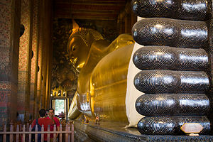 Reclining Buddha's tootsies