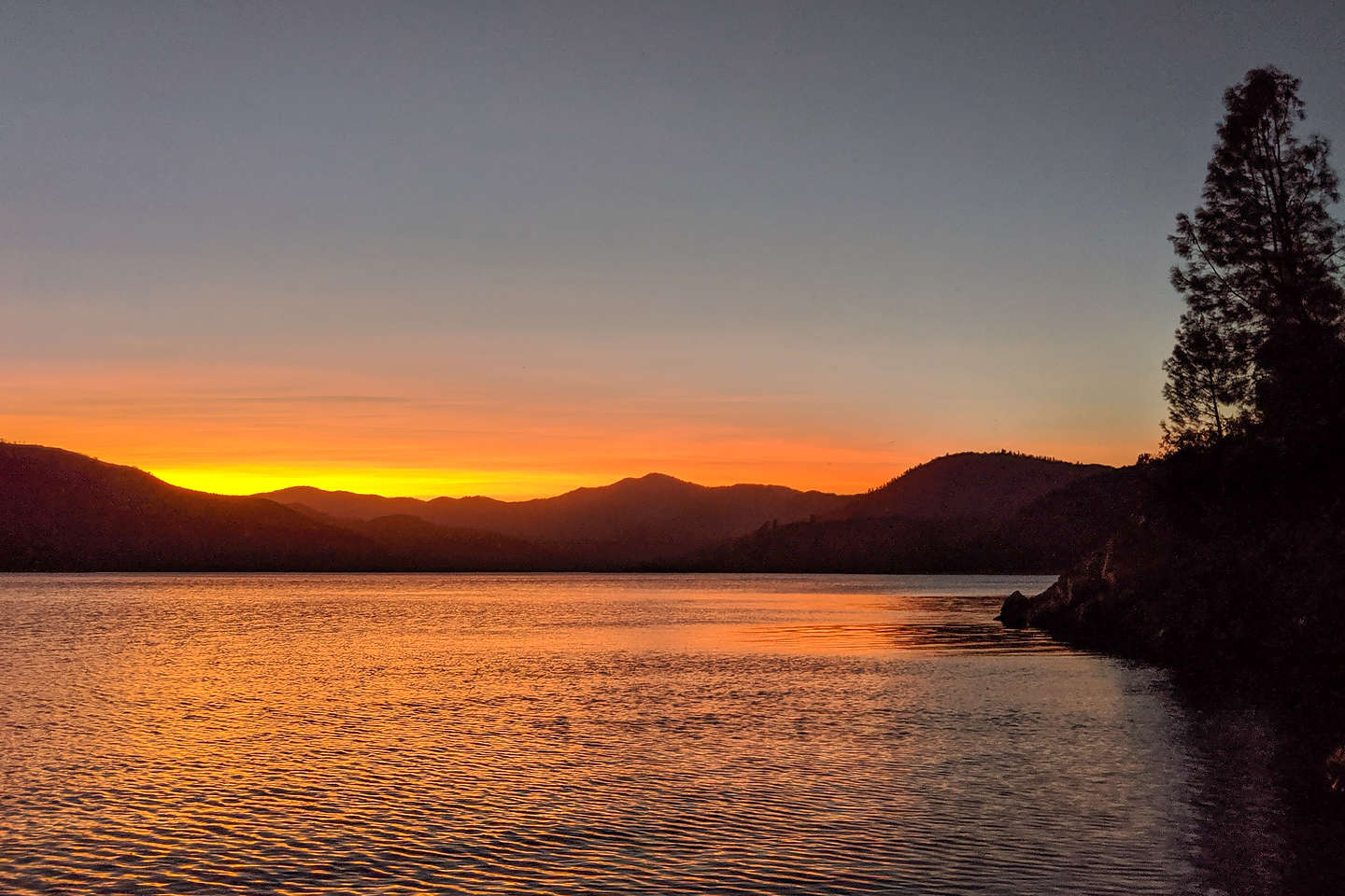 Sunset on Shasta Lake