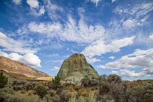 Another blue-green rock formation on Flood of Fire Trail