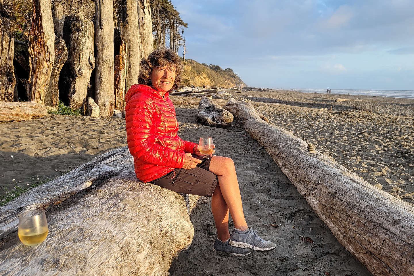 Cocktail hour on Kalaloch Beach