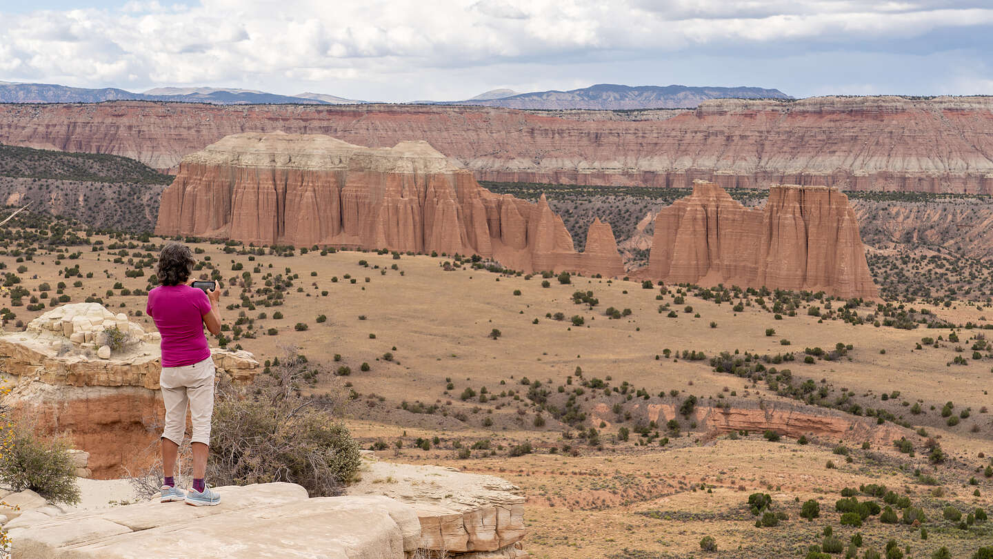 Upper Cathedral Valley Ovelook