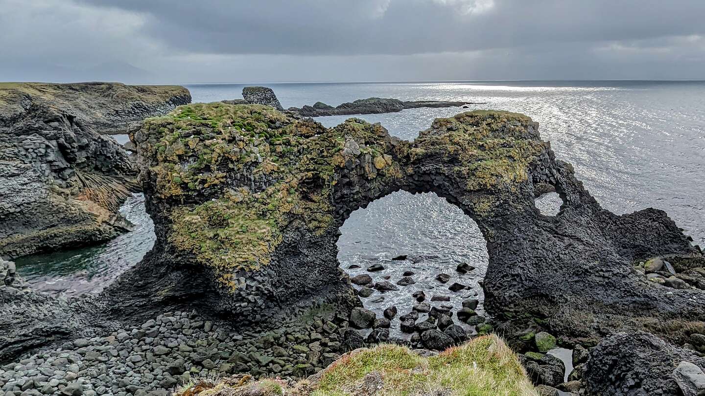 Gatklettur - Arch Rock