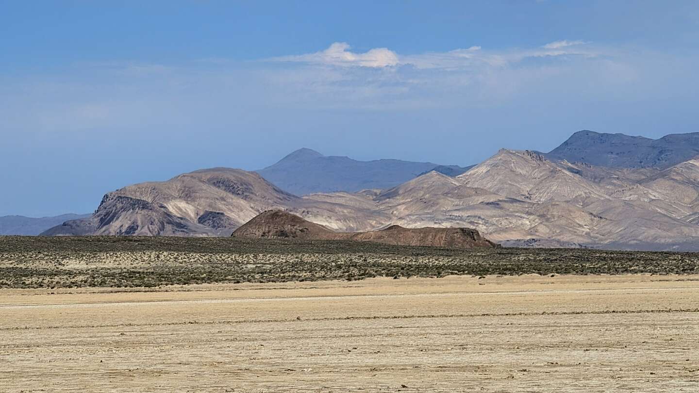 To the outer edges of the playa we go